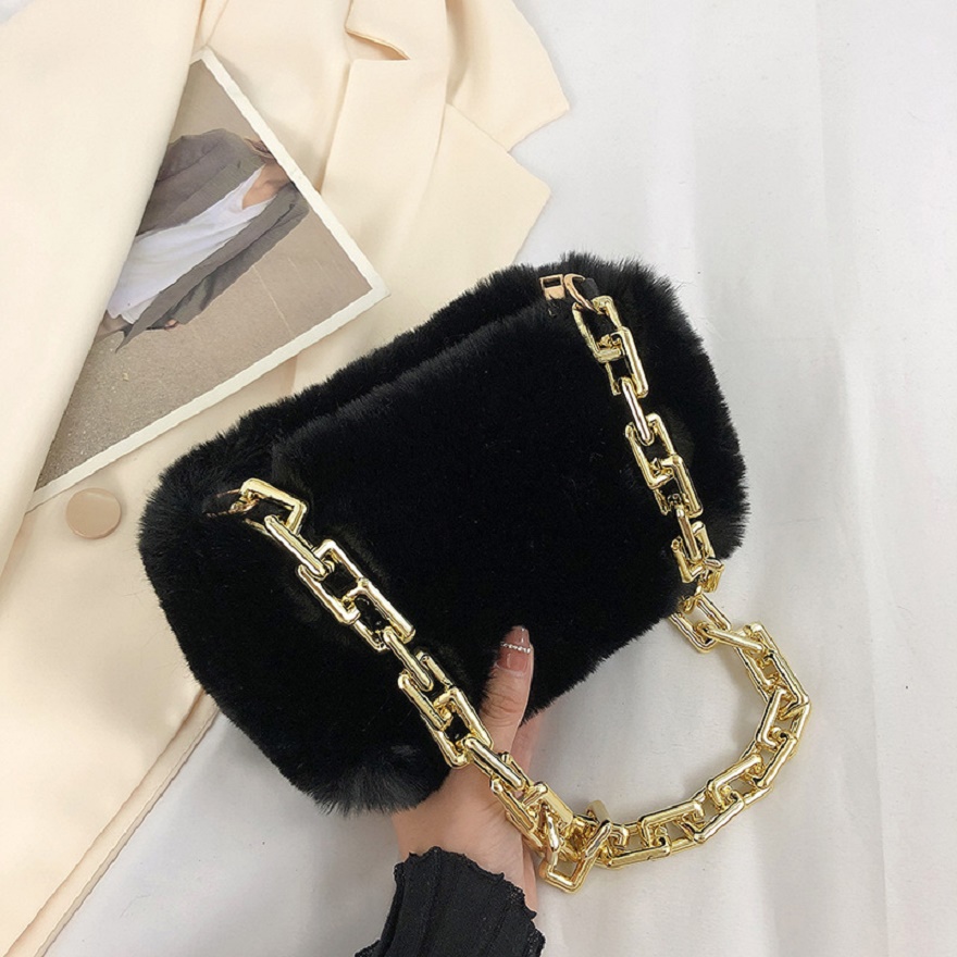 

Luxury high quality designer hair bag new fashion network celebrity metal chain single shoulder bag fresh sweet plush armpit small square bag 2023 AS1, Black