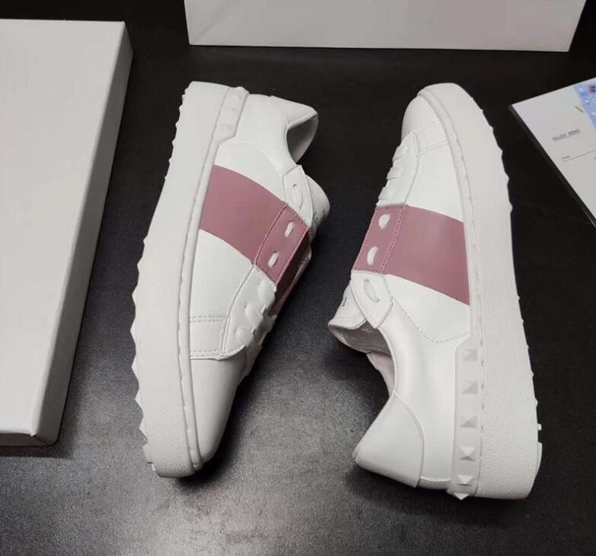 

quality sandals open untitled studs sneaker mens casual shoes Be My Red Studs Black Heel silver white pink band Ruthenium metallic leather