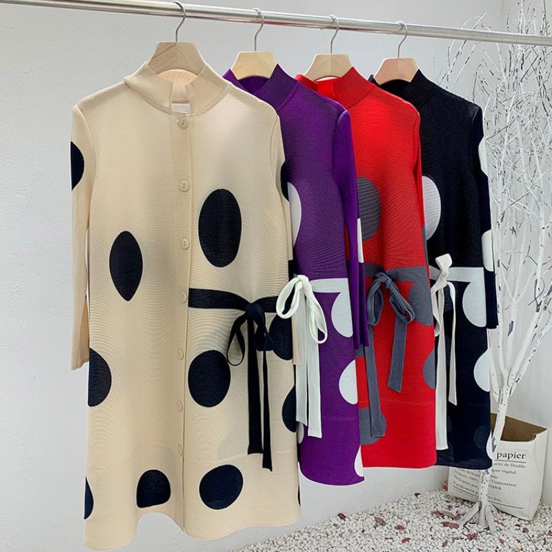 

Women's Trench Coats Miyake Pleated Polka-Dot Jacket Plus Size Women's Clothing 2022 Autumn Single Breasted Stand-Collar Loose Stretch, Black