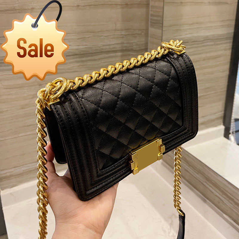 

Women's Brand Designers Shoulder Bags Fashion Mini Clamshell Small Square Bag Rhomboid Texture Leather Gold Chain Shoulders Crossbody Bag Factory Direct Sales, Light green