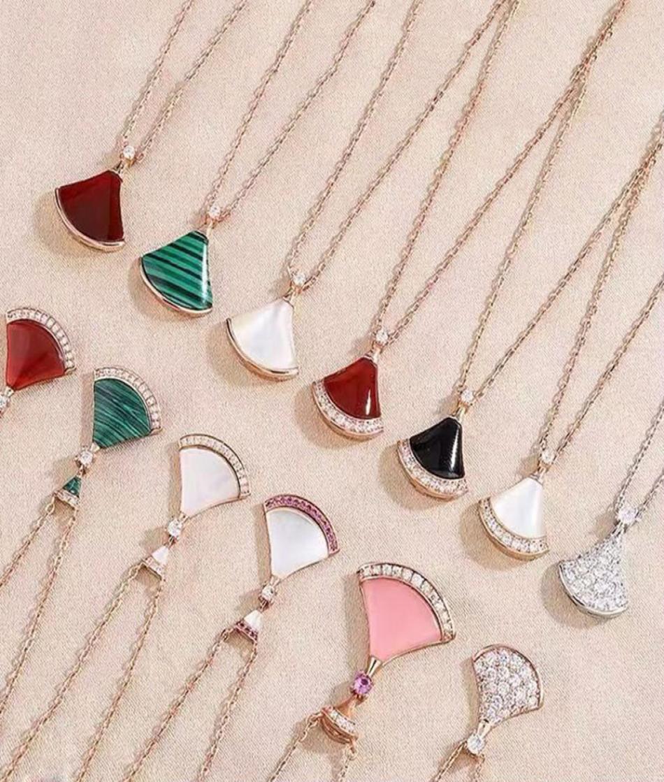 

Luxury necklaces designer jewelry Fan shape divas dream necklace Red Green Chalcedony Gold rose platinum Chains for women trendy W9098865