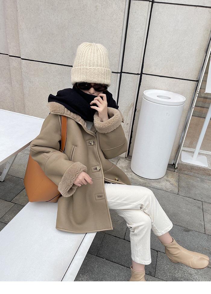 

Women's Leather 2022 Winter Coat For Women Thick Warm Hooded Fur Coats Single Breasted Fashion Casual Genuine Jacket, Picture shown