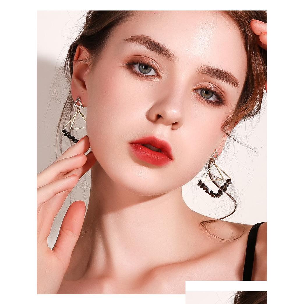 

Dangle Chandelier Fashoin Jewelry Womens S925 Sier Pin Geometric Earrings Crystal Rhombus Triangle Dangle Stud S412 Drop Delivery Dhmeu