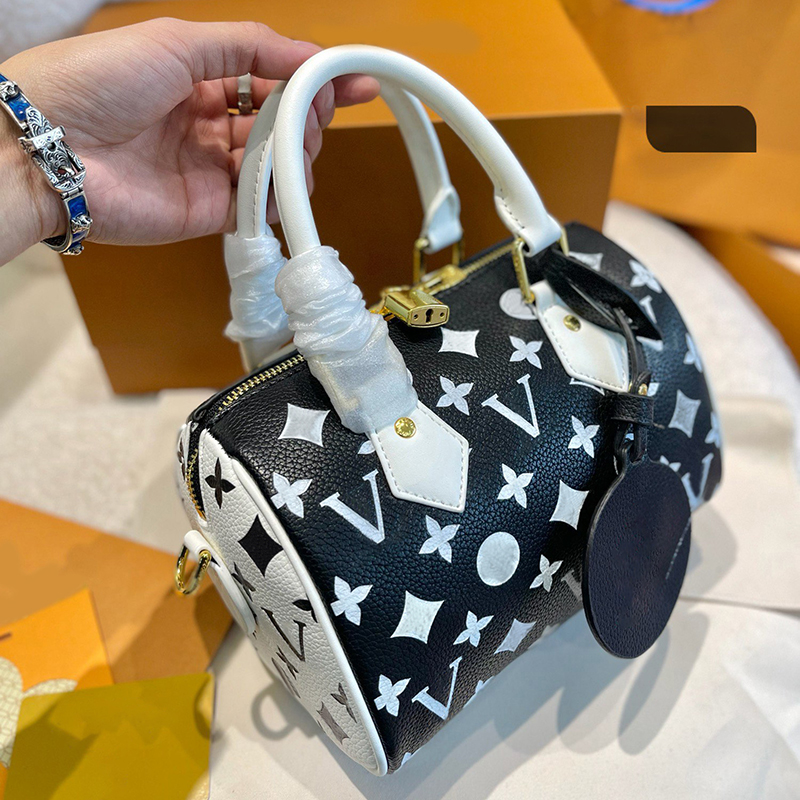 

New Fashion Handbags Embossing Half Moon Hourglass Bag Crossbody Luxury Houndstooth bag Genuine Leather Classic Retro Packge Women Totes Single, Black