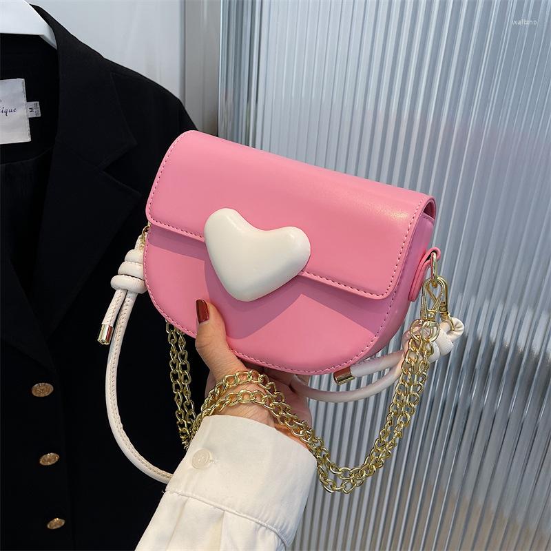 

Evening Bags Fashion Heart-shaped Chain Shoulder Bag Women Small Flap Handbag Simple Female Crossbody Messenger Lady Trend Underarm, Pink