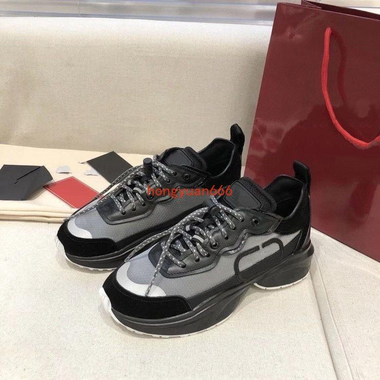 

Shoes Top Men Trainers Sneakers Studded Triple Business Casual Men Women Sport Casual Sneakers mjk0 valentinoes valentinoity GkG, 1 no box