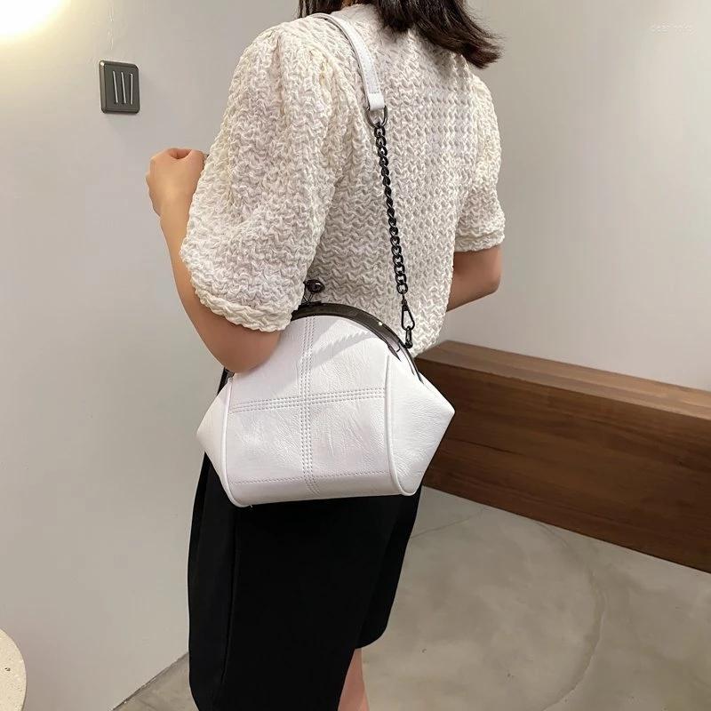 

Evening Bags 2022 Fashion Shell Zipper Messenger Bag Women Retro Small Soft Leather Ladies Shoulder Tote Wallet, Black