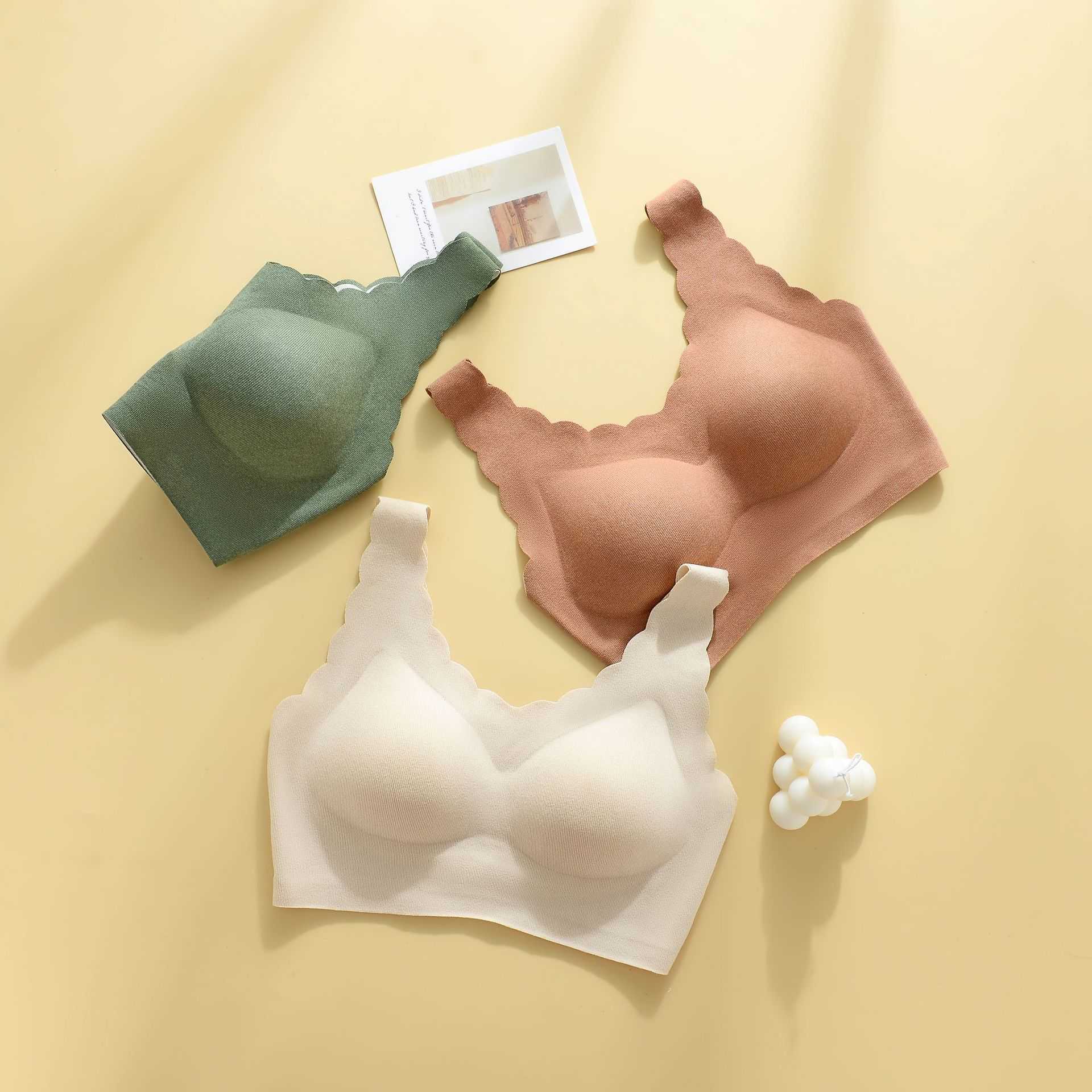 

Women's Sexy Set Bras Sets Winter De Rong Cation Thermal Vt Steel Ring No Trace Beautiful Back Cloud Feeling Heat and Plush Underwear Women, Milk-white