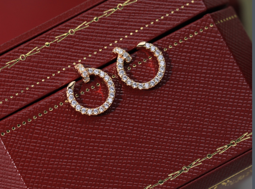 

INS New in luxury fine jewelry earrings for womens pendant k Gold Heart Necklace with Engraved Beads tahiti monoi