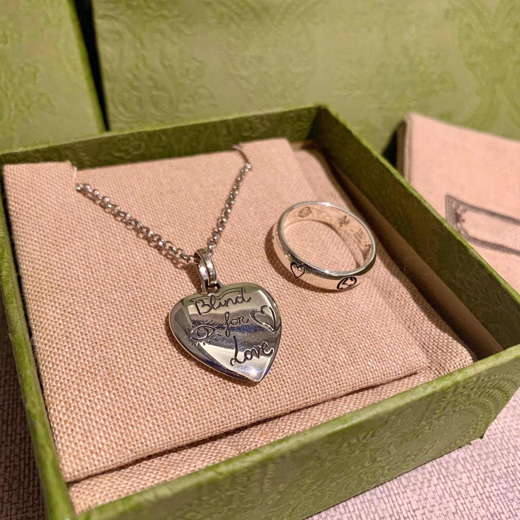 

Fashion Designer Women Necklace Bracelet Classic Heart Set 18K Gold Girl Valentines Day Love Gift Stainless Steel Jewelry Wholesale and Retail