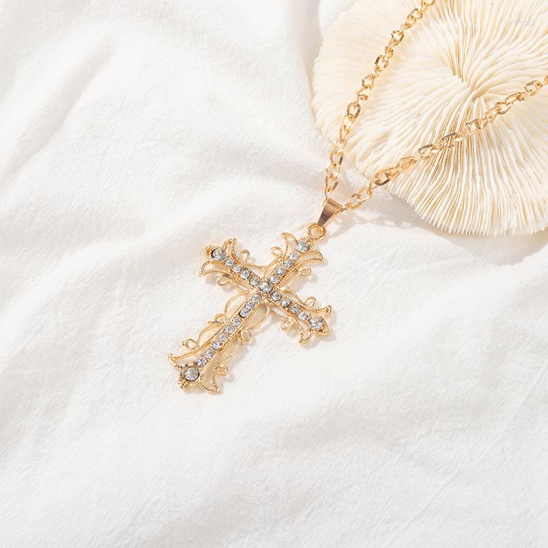 

Choker Cross Pendant Necklace Charm Inlaid Rhinestone Hollowed Out Metal Color Friend Date Jewelry Gift Customization