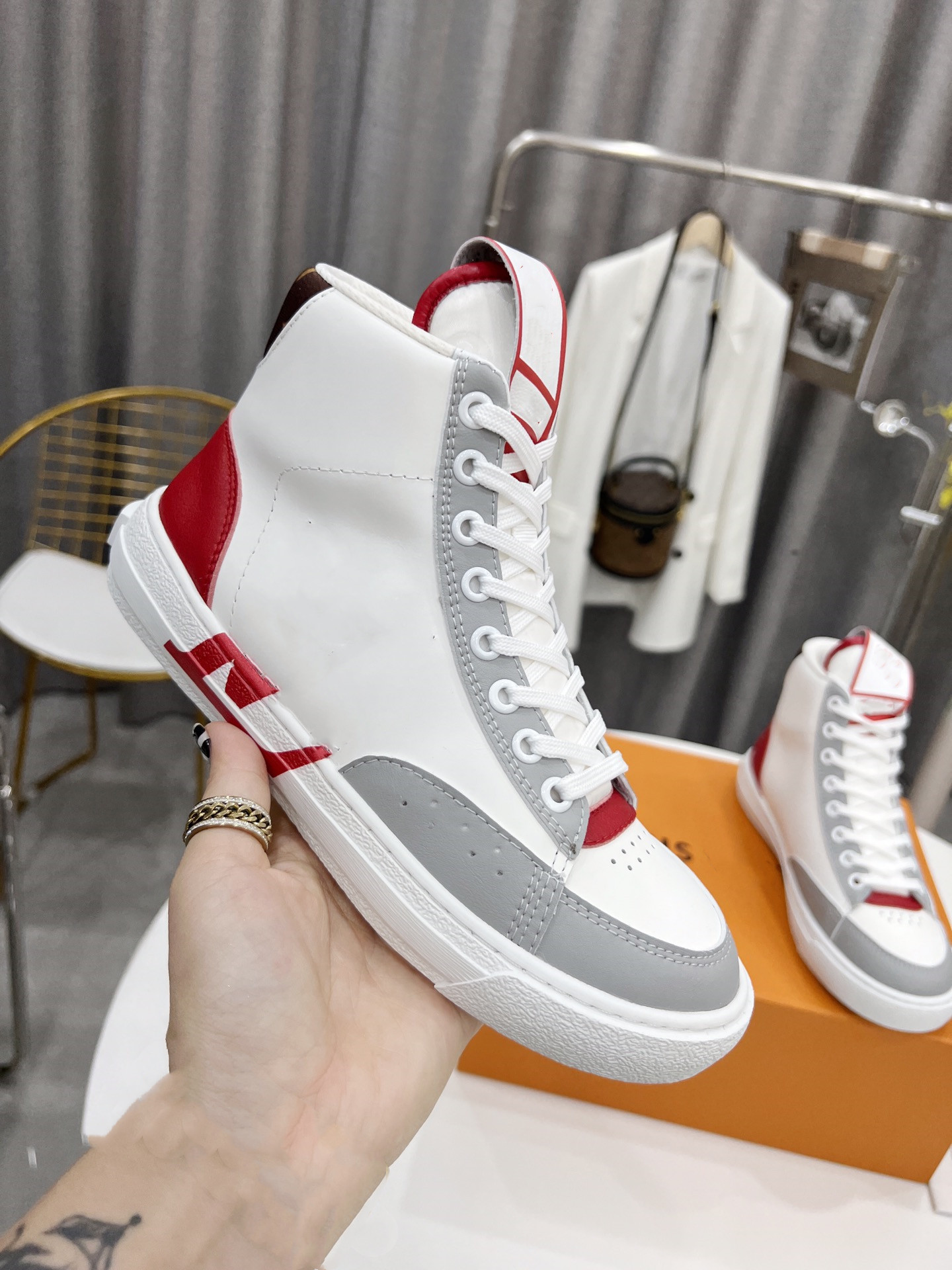 

2023 New Hot Designer Charlie Loafers Sneakers Blazer Women Men Luxury Rivoli Printed Sneakers Genuine Leather Sneakers