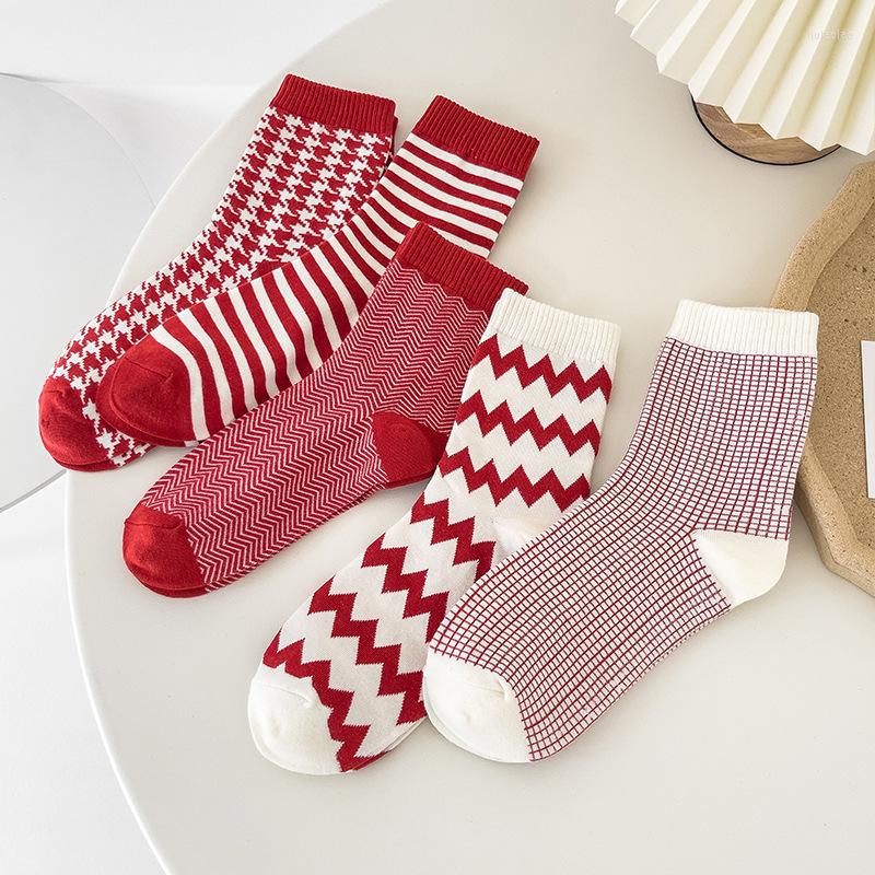 

Women Socks Korean Style Fashion Striped Plaid Red Kawaii Long Calcetines Mujer Chaussette Femme Skarpetki Damskie Cotton Sock