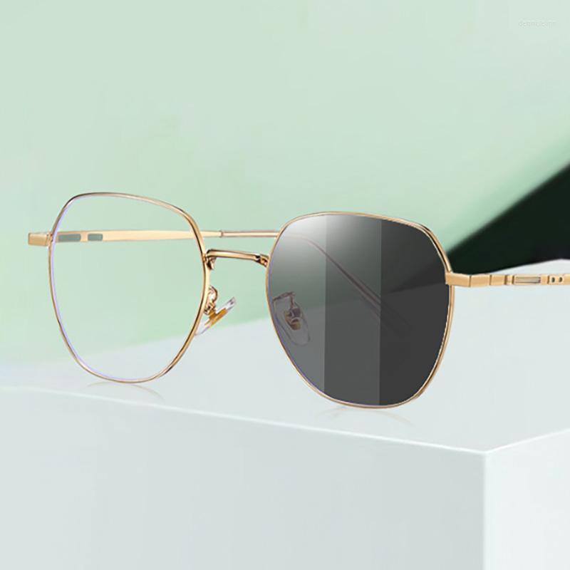 

Sunglasses 20 Pcs/set Free Wholesale Vintage Metal Pochromic Chameleon Glasses Unisex UV400 Discoloration