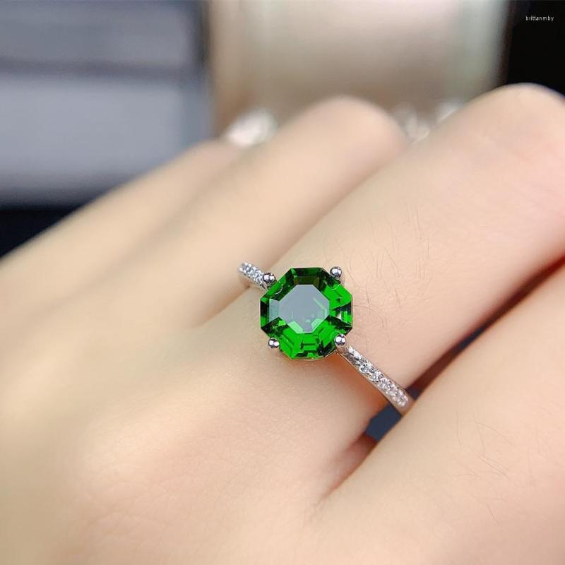 

Cluster Rings Natural Diopside 2.5 Ring 925 Silver Inlaid Exquisite Main Stone 7 7mm Emerald Temperament Ins Korean Jewelry