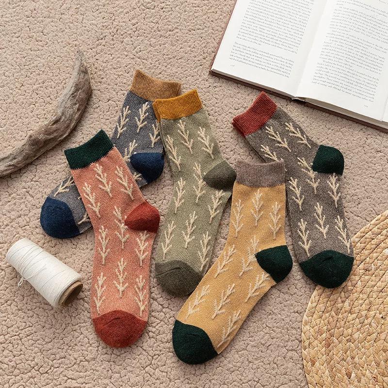 

Women Socks 5 Pairs/Women's Christmas Tree Autumn Winter Stockings Warm Cute Retro Wool Wild Harajuku Fashion Breathable, 5 pairs orange