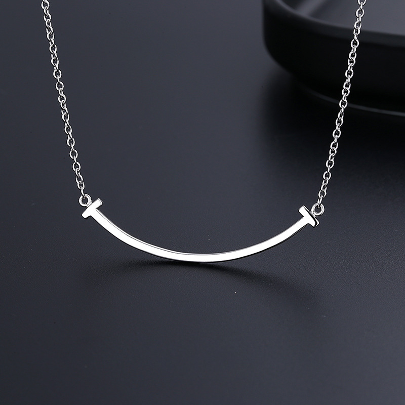 

smiling face 925 silver necklace designer jewelry Simple Pendant necklaces Luxury Fashion Jewelry rose gold for women Ladies Birthday party Gift