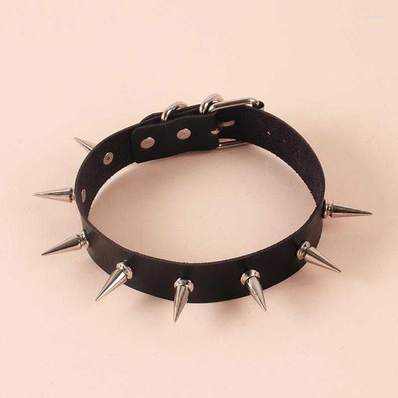 

Choker Goth Long Rivet PU Leather Collar Black Color Necklace For Women Vintage Punk Gothic Style Club Party Jewelry E112