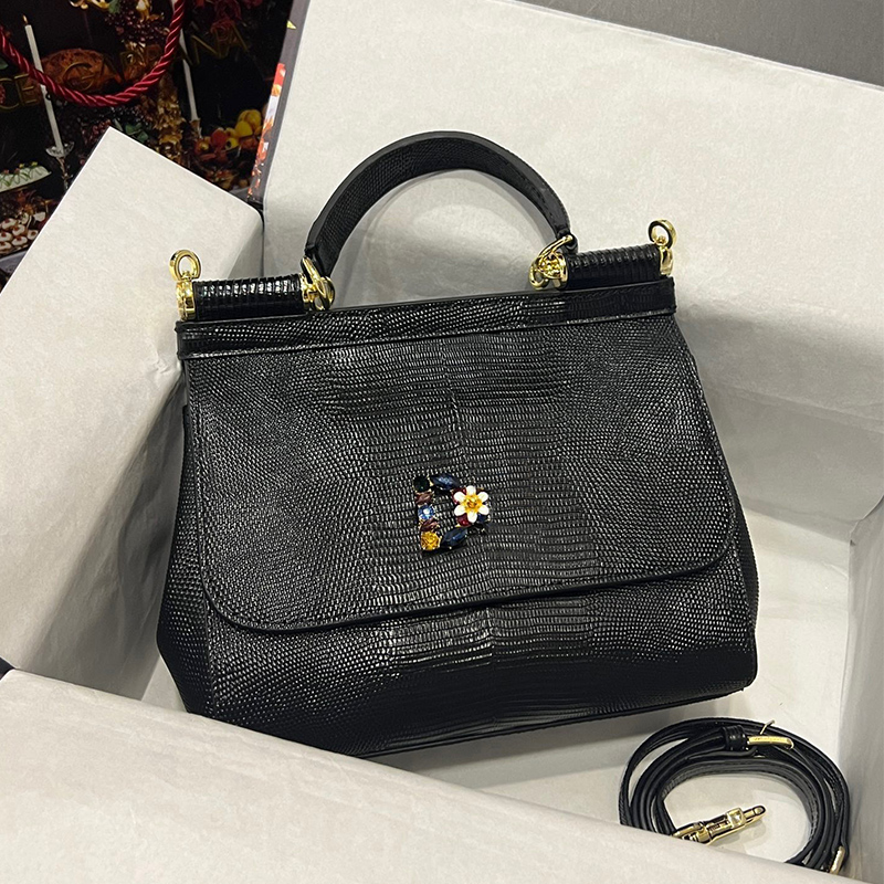 

Designer single shoulder bag Luxury brand lizards leather material inlaid diamond letter women's new handbag fashion multifunctional large capacity crossbody bag, Red