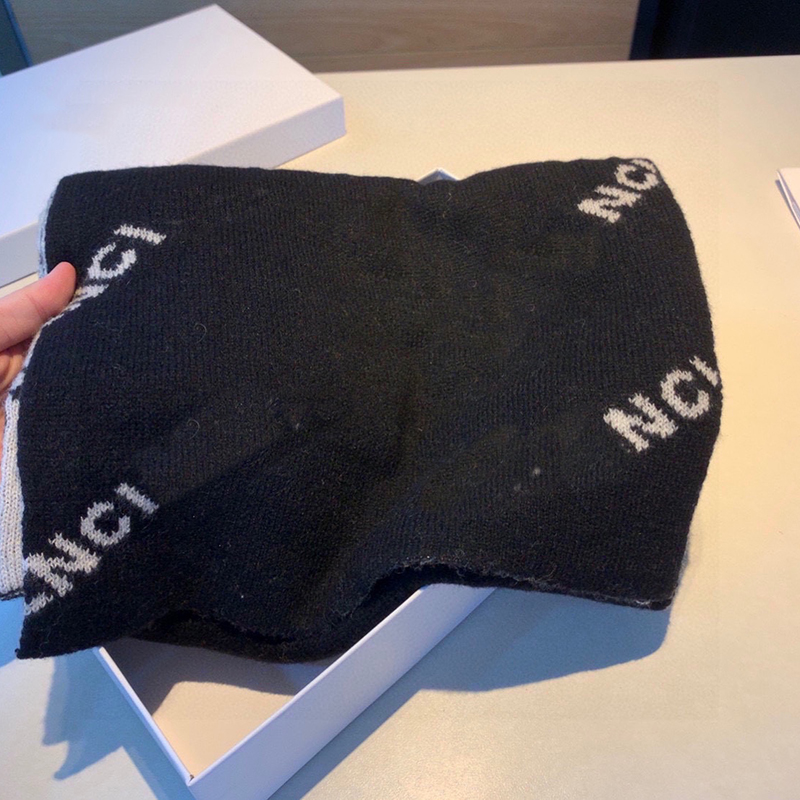 

Luxury Designer Cashmere Scarf Brand Classic Flowers Designers Pashmina Scarfs Mens Scarves Luxurys Fashion Women Black White Scarfs