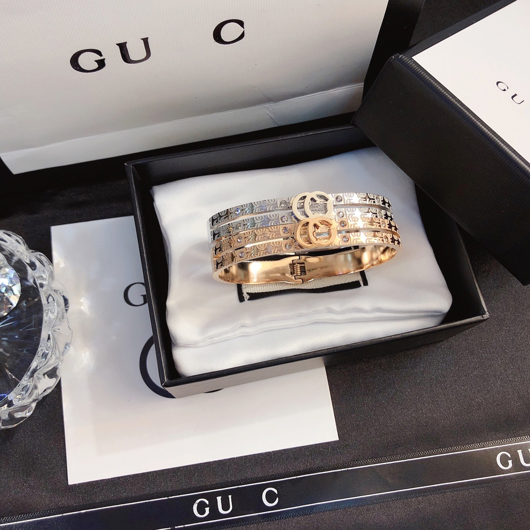 

18k Gold Bangle 925 Silver Luxury Bangle Fashion Jewelry Girls Love Letter Bracelet Designer Accessories Couple Family Gifts Box