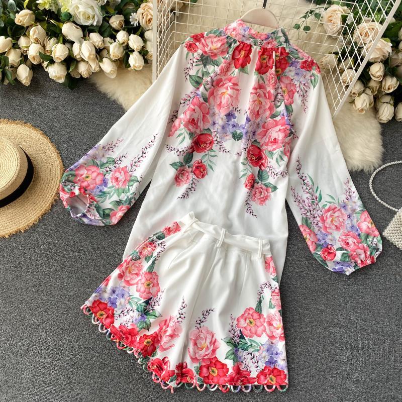 

Women's Tracksuits 2022 Chinese Retro Floral Summer Vacation Casual Suit Lantern Long-sleeved Shirt High-waist Strap Wide-leg Shorts, Blue