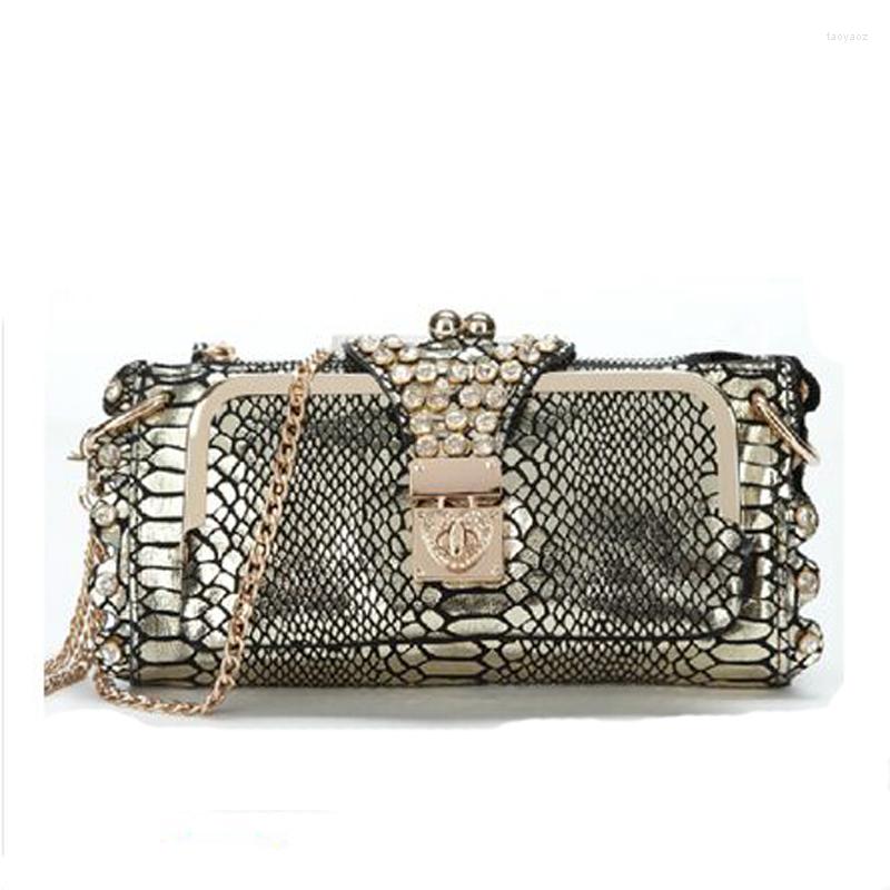 

Evening Bags BENVICHED Snake Bag For Women Fashion Shoulder Chain Messenger Crossbody Serpentine Leather, Black