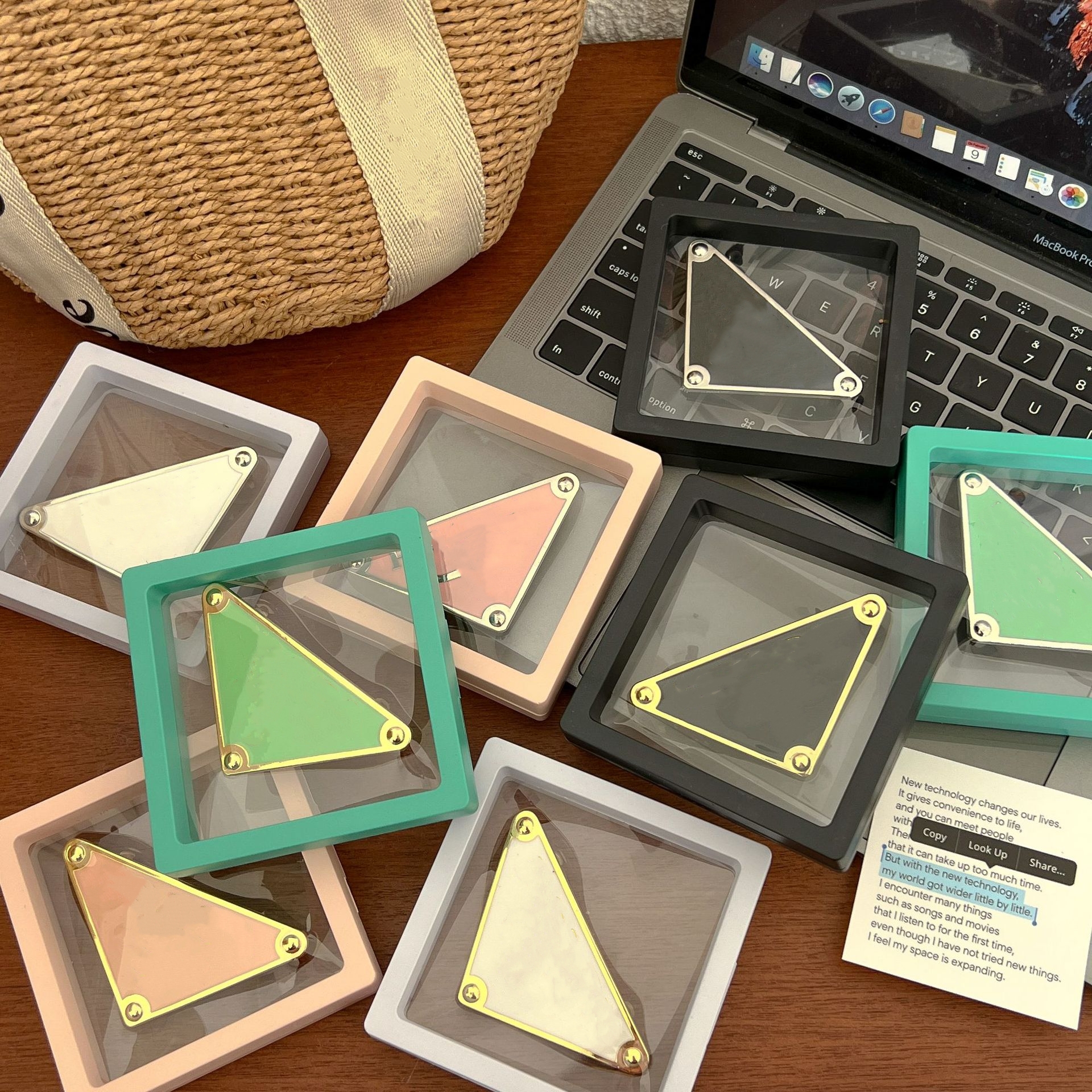 

Party Favor Triangle Letter Hair Clip with Stamp Women Letters Barrettes Top-quality Fashion Designer Hairpin Hair Accessories Decoration