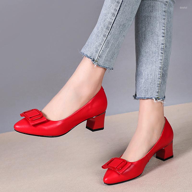 

Dress Shoes Authentic Women Leather 2022 Spring And Autumn Thick Heel Round Toe Shallow Mouth Mid-heel Boat Designer Shoe, Beige