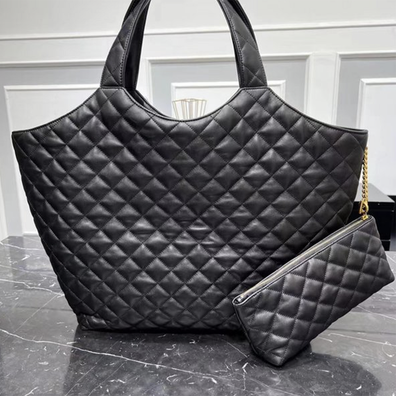 

Icare Maxi Market Tote Bag handbags designer bags Large Capacity Totes Shopping bags Beach Real Leather Women Lattice Handbag travel Shoulder Quilted on The Go, White