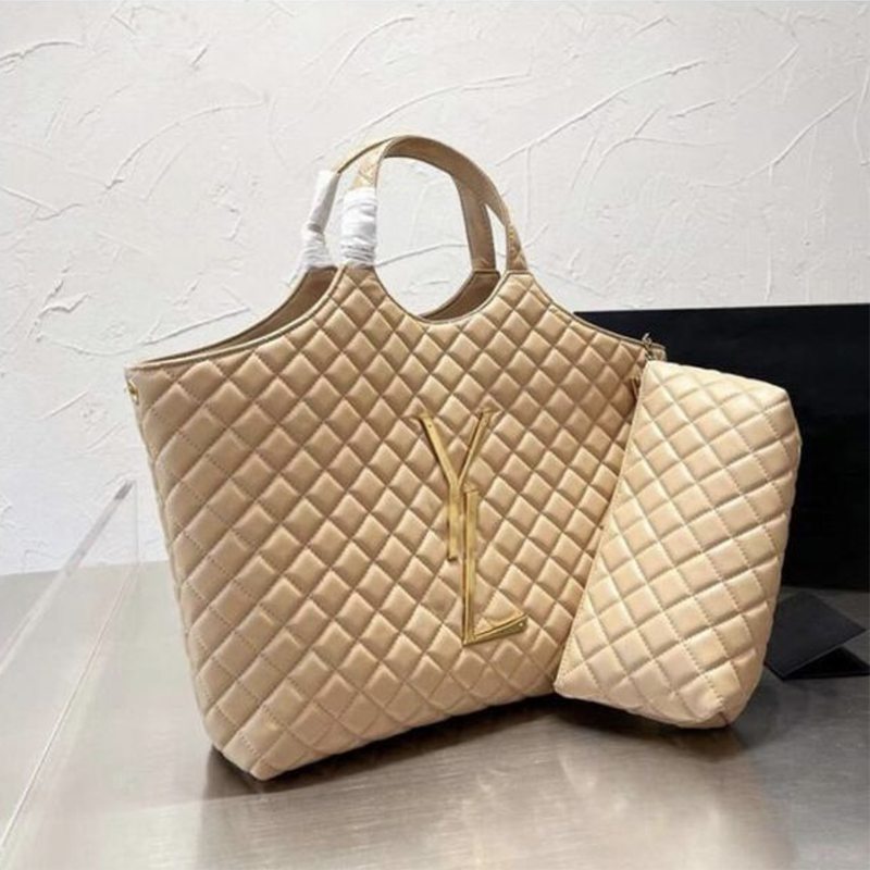 

Icare Maxi Shopping Bags designer bags Large Capacity Totes Beach Real Leather Women Lattice travel Utility quilted On the go tote black multi pochette beige hobo, White