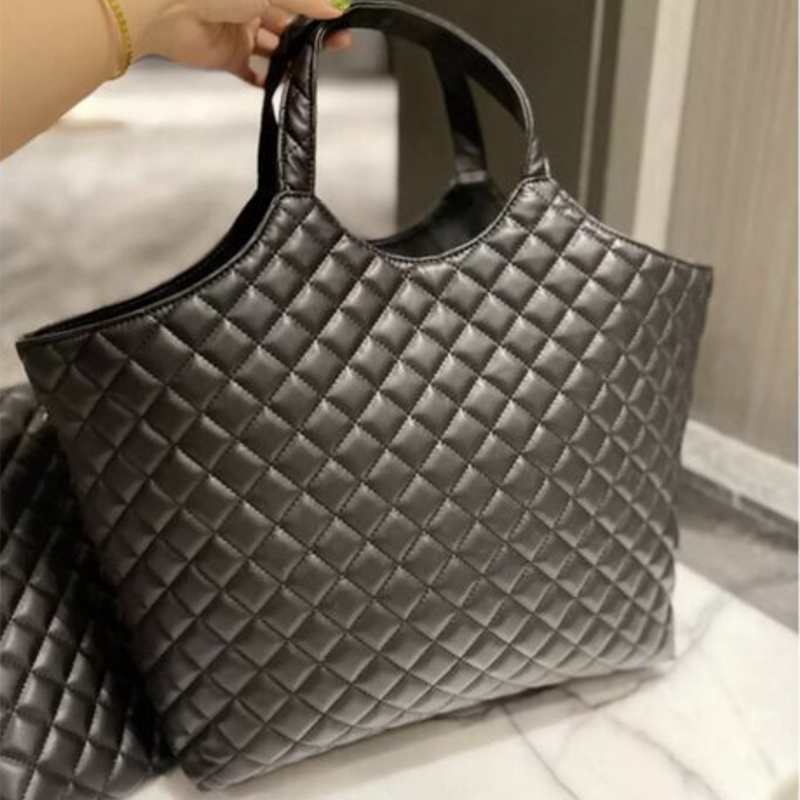 

Luxurys designer bags large capacity real leather bag Beach Shopping Bag Women Lattice Handbag Purse travel icare maxi in quilted lambskin on The Go Tote, White