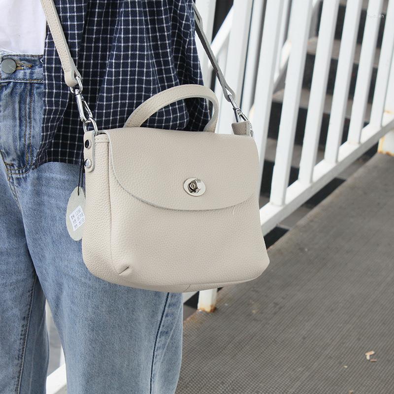 

Evening Bags Brand Quality Luxury Genuine High Saddle Simple Portable Half Round Comfortable Texture One Shoulder Messenger Bag, Black