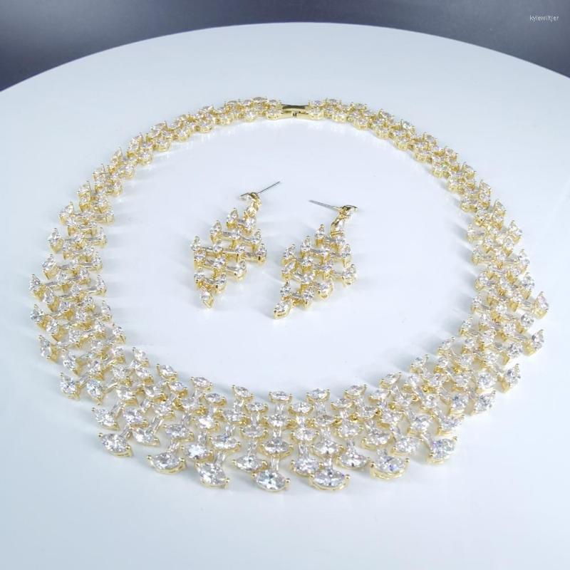 

Necklace Earrings Set 2022 Fashion Shinning Crystal CZ Zircon Golden Earring Wedding Bridel Banquet Dinner Dressing Jewelry, Picture shown