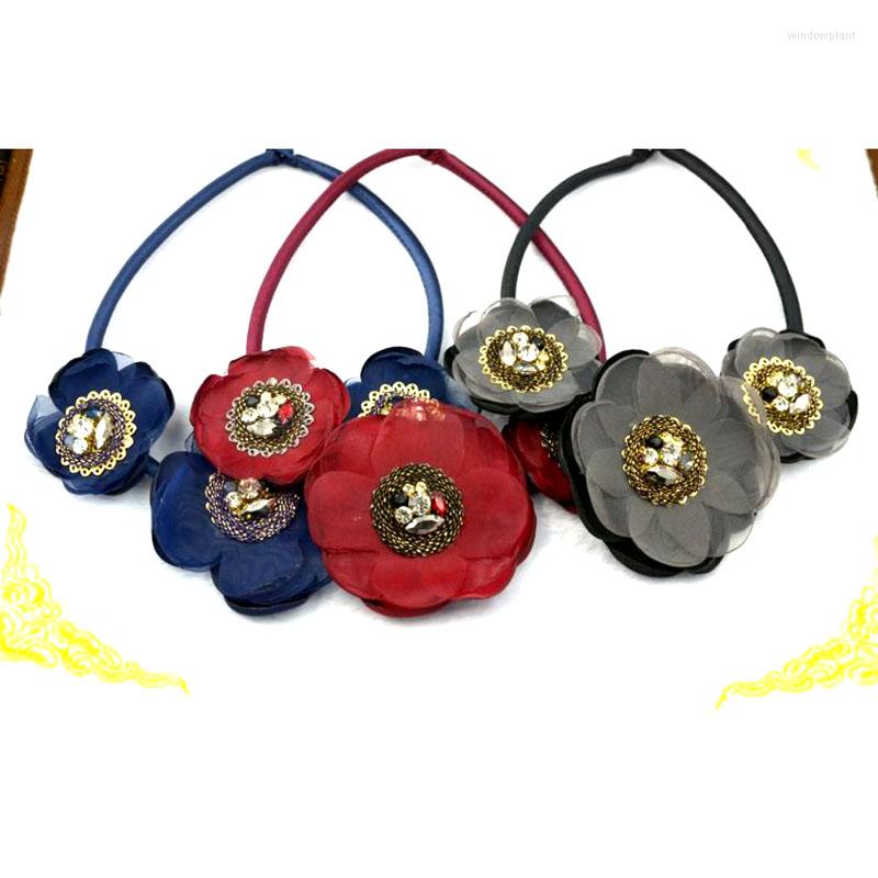 

Choker Fabric Torques Crystals Flowers Handmade Bijoux Collar Chocker Necklace Women Jewelry 2022 Autumn Winter Spring Lady