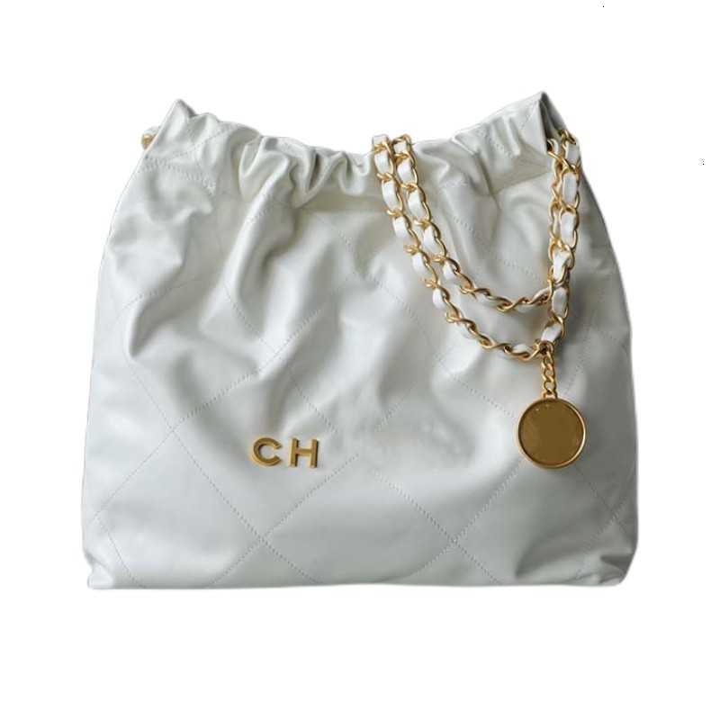 

CC Bag Wallets The leather tote bag designer bags has a metallic sheen latest ZP drawstring chain Wide range of colors fashion chains handba, Grey