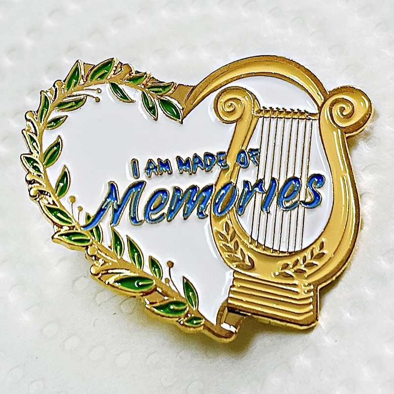 

I am made of memories brooch music literature art metal badge pin, As picture