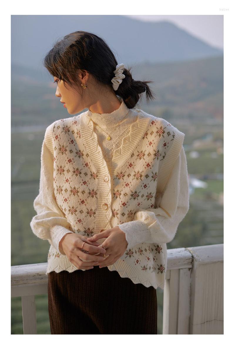 

Women's Knits Sweet Mori Girl Vintage Outerwear Cardigan Coat V-neck French Clip Floral Women's Knit Soft Waxy Sweater Thermal Vest, Beige