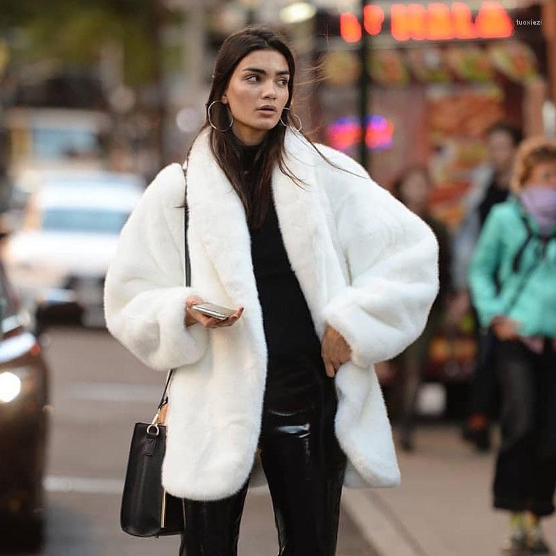

Women' Fur High Quality Winter Ins Fashion Brand The Same Lady' Street Temperament White Wool Women' Imitation Coat
