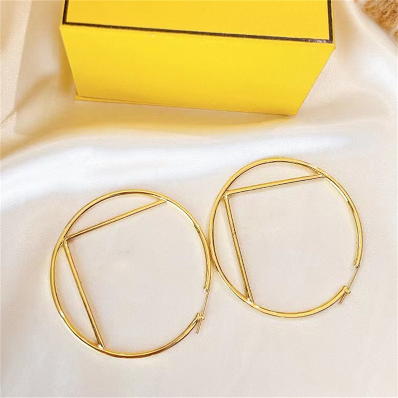 

Women Hoops Earrings Fashion Womens Big Circle Simple Earring Jewelry Luxurys Designer Earrings Letter Stud Earring Wholesale Jewelry Christmas Gifts