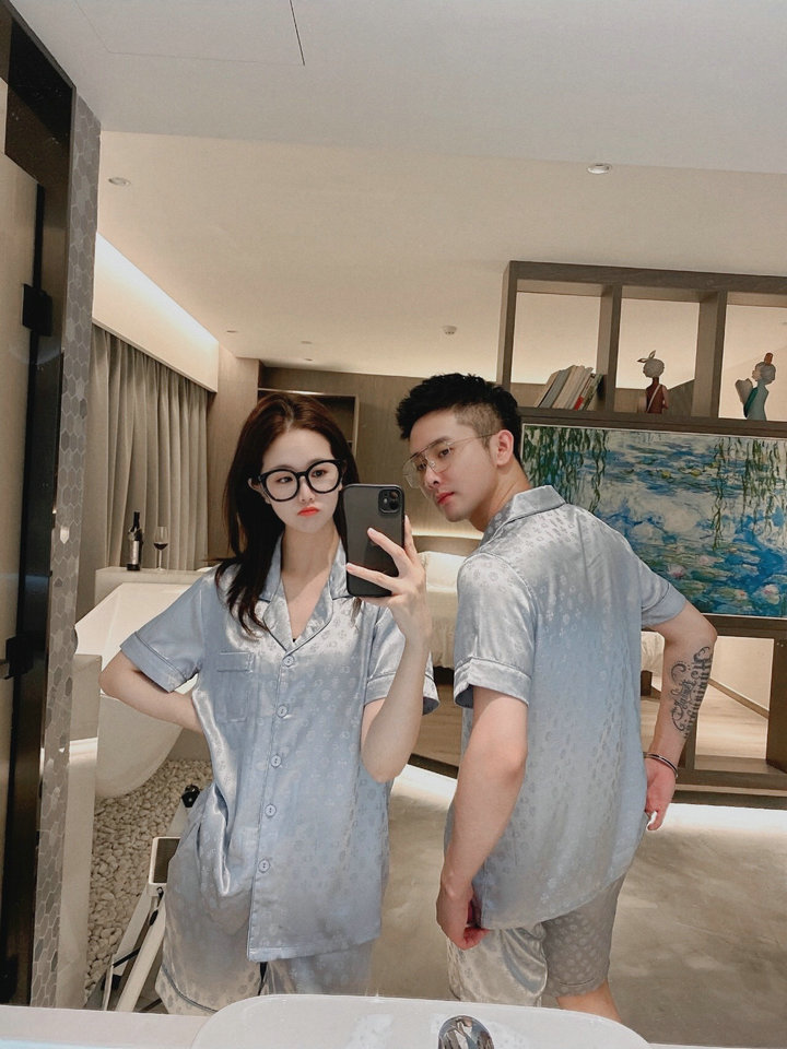 

sleepwear new short-sleeved short-sleeved pants suit for household clothes casual fashion high-end atmosphere soft interesting and sweet couple style nightdress, Light gray