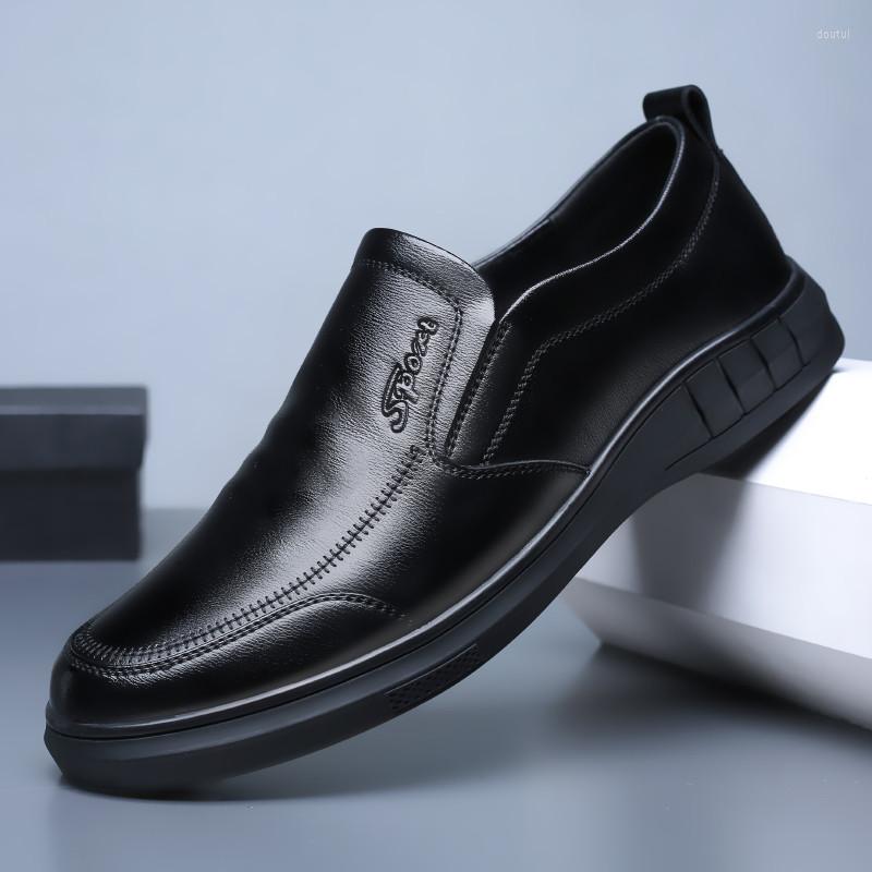 

Dress Shoes 2022 Concise Spring Leather Men's Pure Black Casual Soft Bottom Non-Slip Driving Male