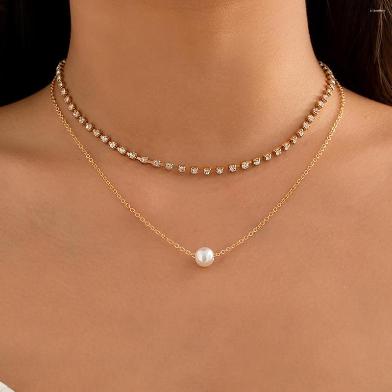 

Pendant Necklaces Lacteo Minimalist Iced Out Rhinestone Short Chain Necklace For Women Jewelry Imitation Pearl Choker Party Gift