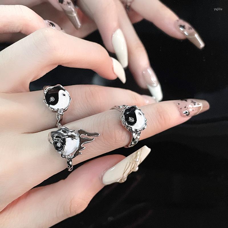 

Wedding Rings Irregular Chinese Tai Chi Zircon Gothic Black White Liquid Open Ring Design Aesthetic For Women Jewelry