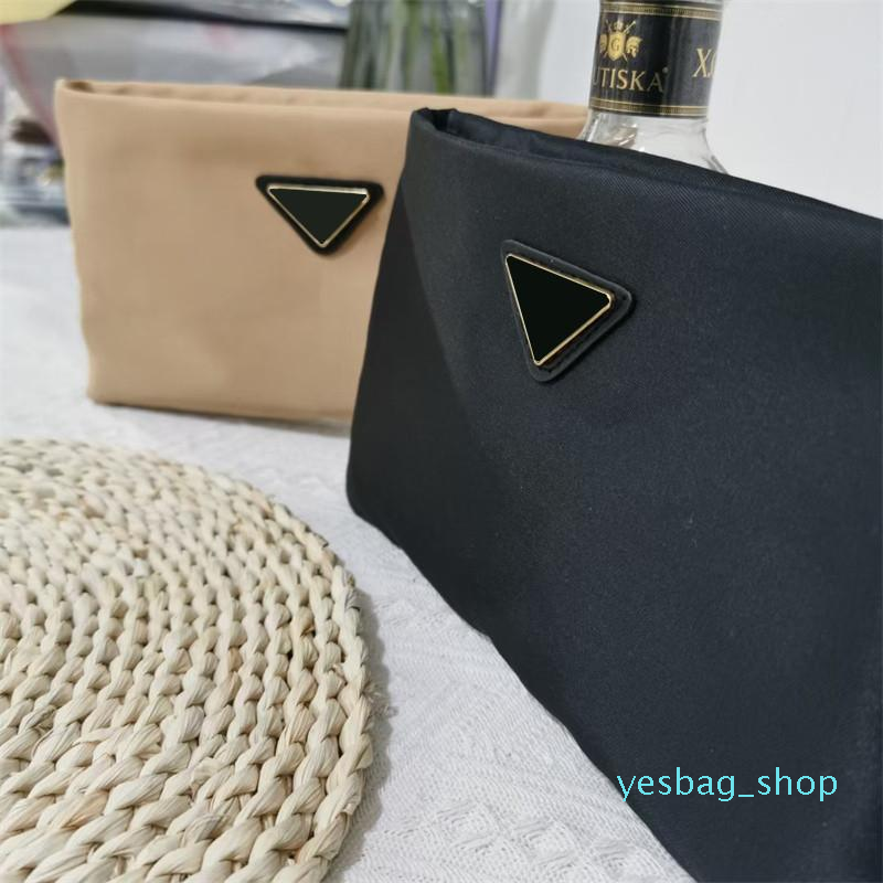 

Designer Women cosmetic bags organizer makeup bag travel pouch Fashion 521 make up ladies cluch purses, Black