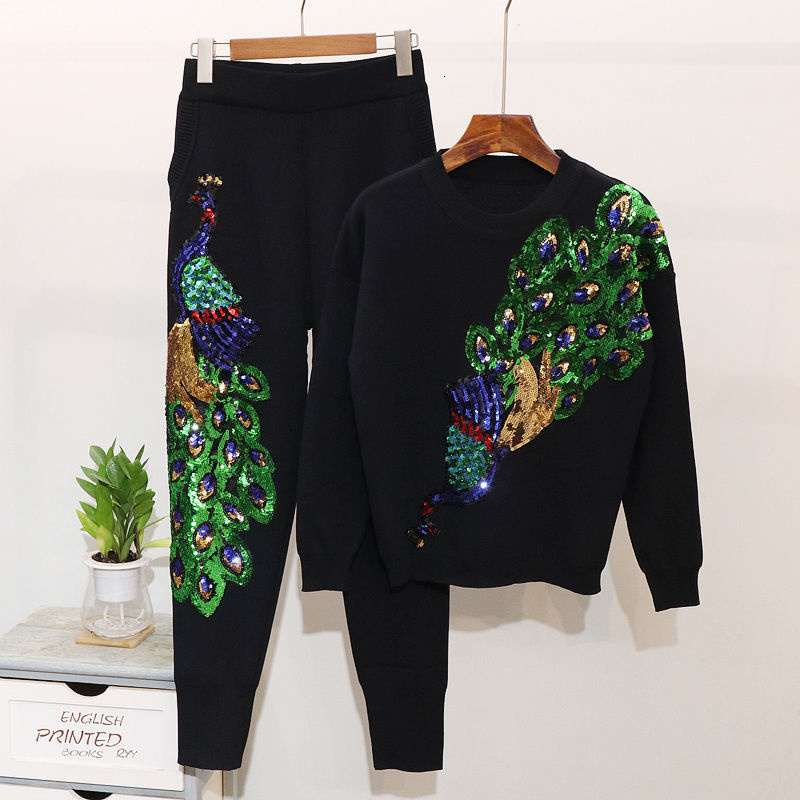 

Women s Two Piece Pants Autumn Fashion Gold Velvet Tracksuit Sequin Peacock O Neck Long Sleeve Pullover Trousers Warm Suit for Women 2 Pcs 221206, Peacock pattern 2