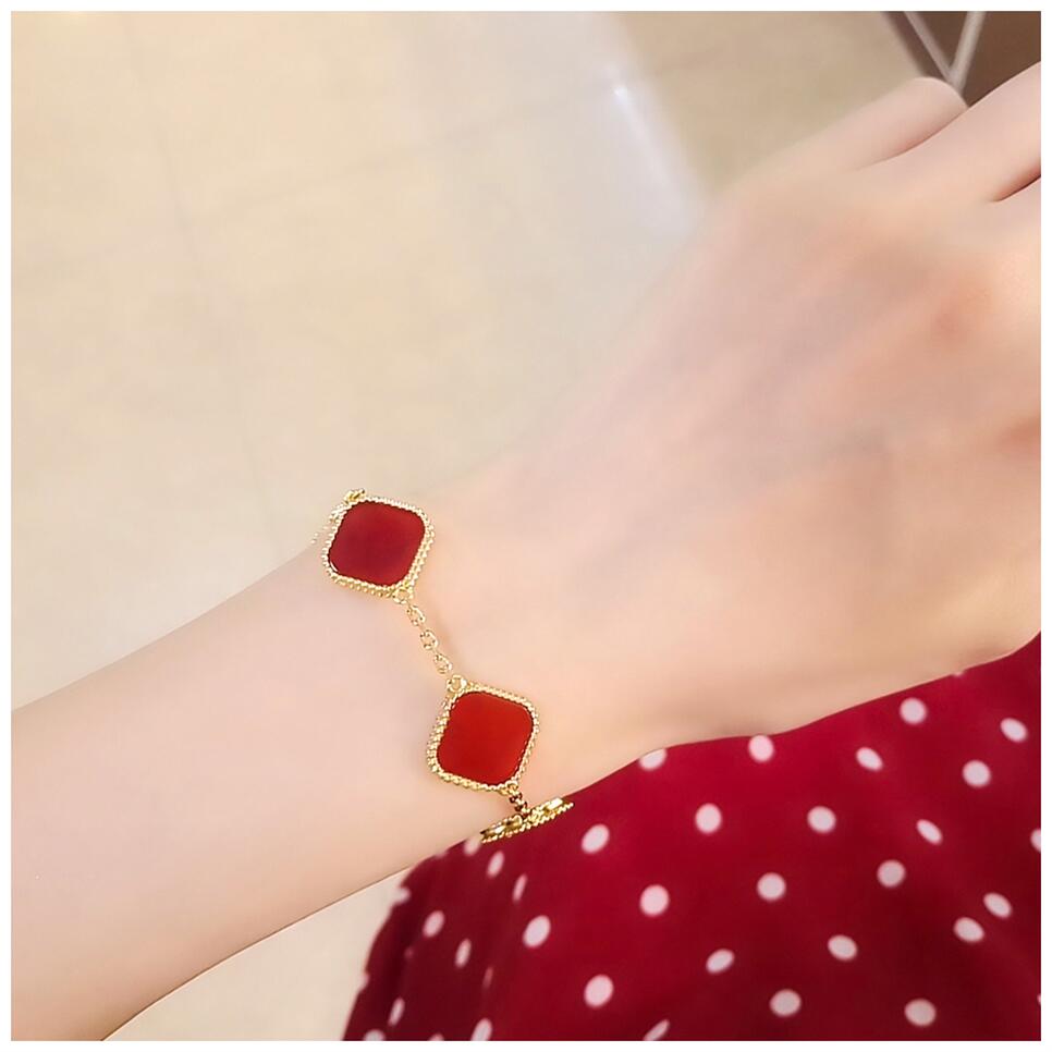 

Clover Bracelets Clovers Bracelet Chain Emerald Bangle Links Hand Braclets Personalisiertes Armband Gold Bangles New Design Chains Shamrock Braclet