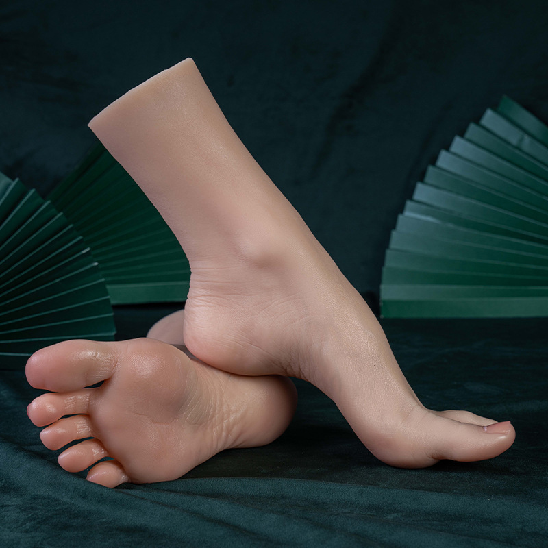 

Nail Practice Display Sexy Foot Mannequin Model Female Shooting Props Foot Fetish Simulation Liquid Silicone With Bone Tose Bent Soles and Wrist sfg 221206