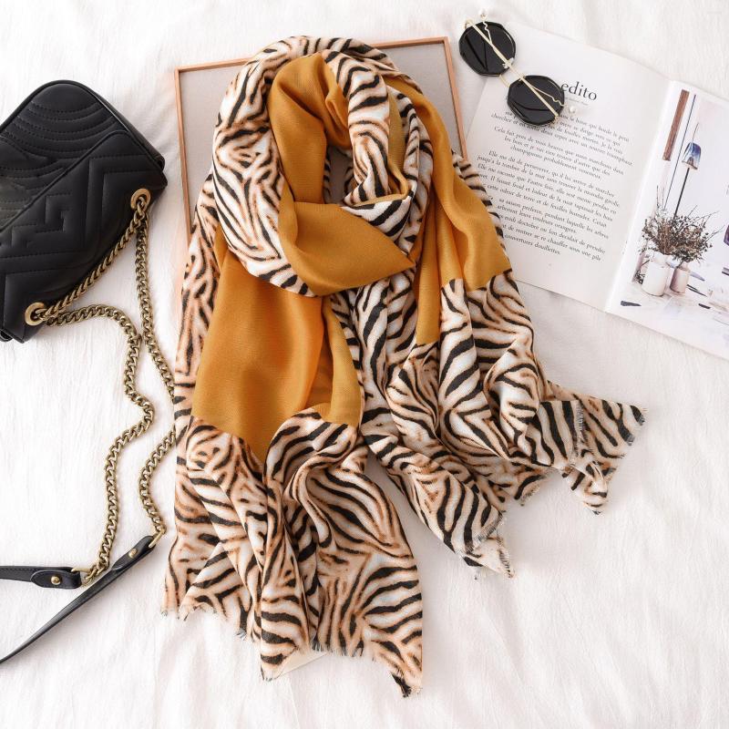 

Scarves Women Summer Fashion Striped Patchwork Fringe Viscose Scarf Shawls Ladies Lovely Print Wrap Pashmina Stole Bufandas Muslim Hijab