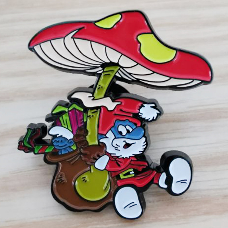 

Cute Cartoon Love Smurf Flower Mushroom Brooch Metal Badge Badge pin, As picture